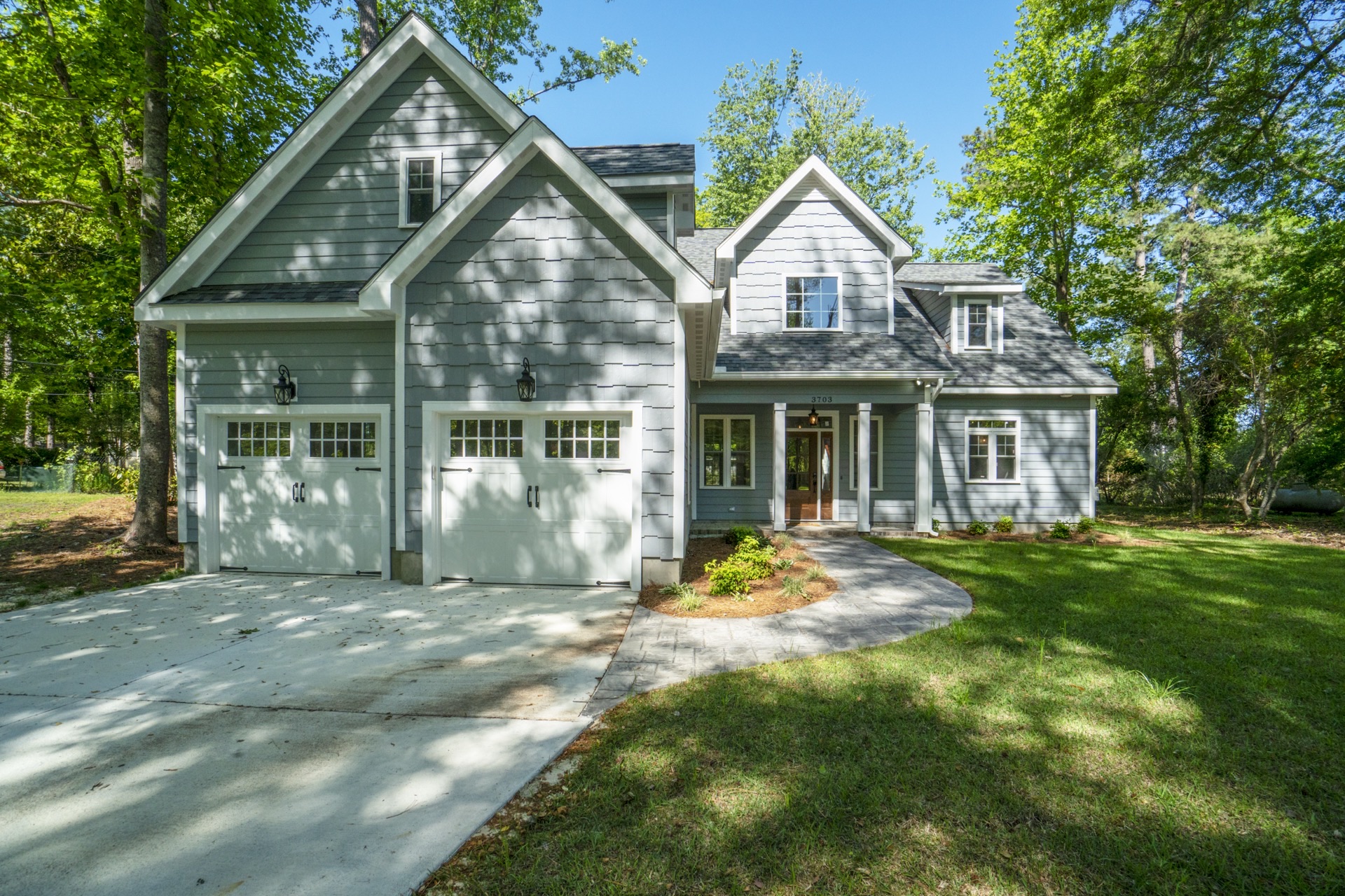 Custom Home in Trent Woods